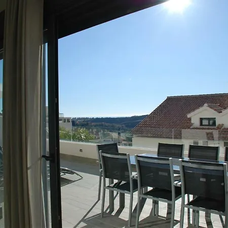Apartment Modern With Views To Gibraltar